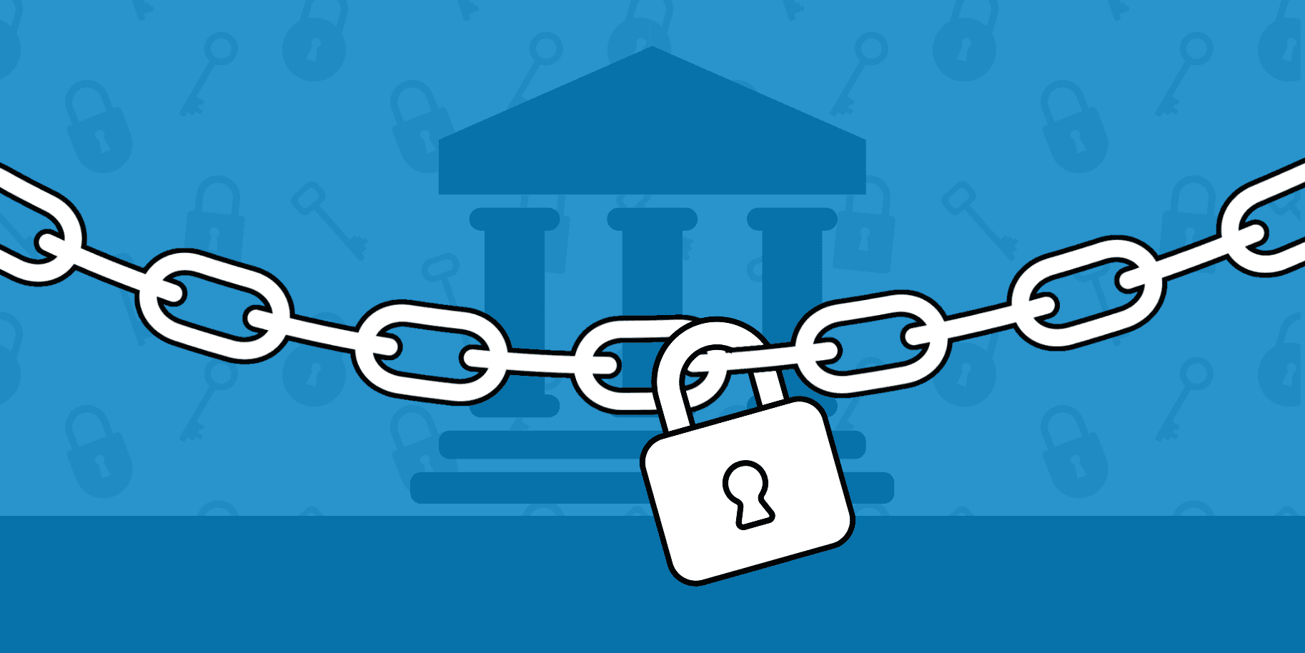 Eine Kette mit Vorhängeschloss hängt vor einem Amtsgebäude